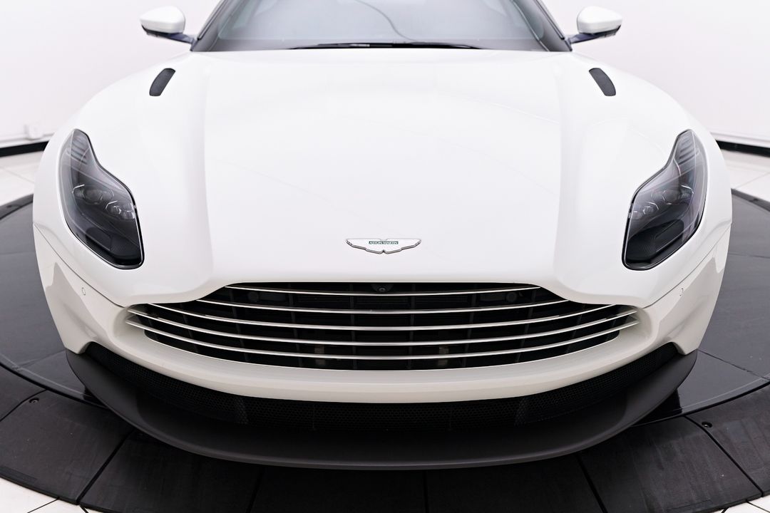2019 Aston Martin DB11