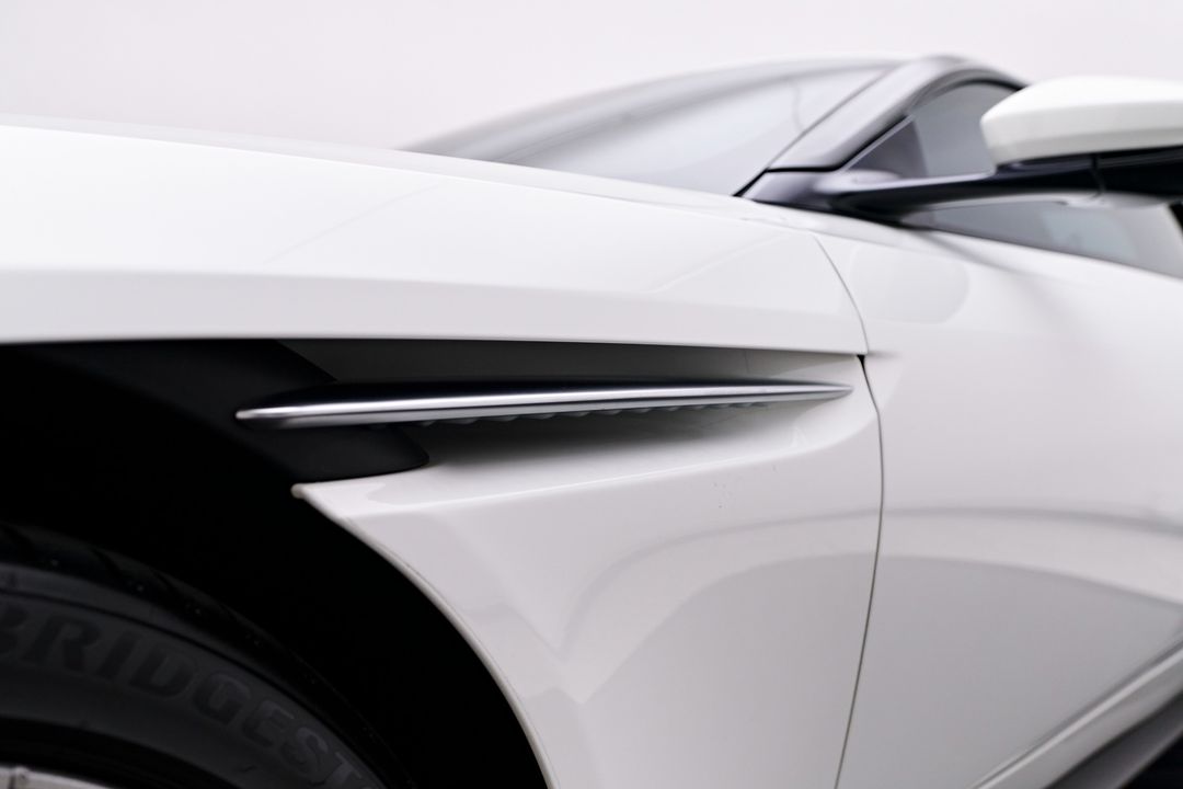 2019 Aston Martin DB11