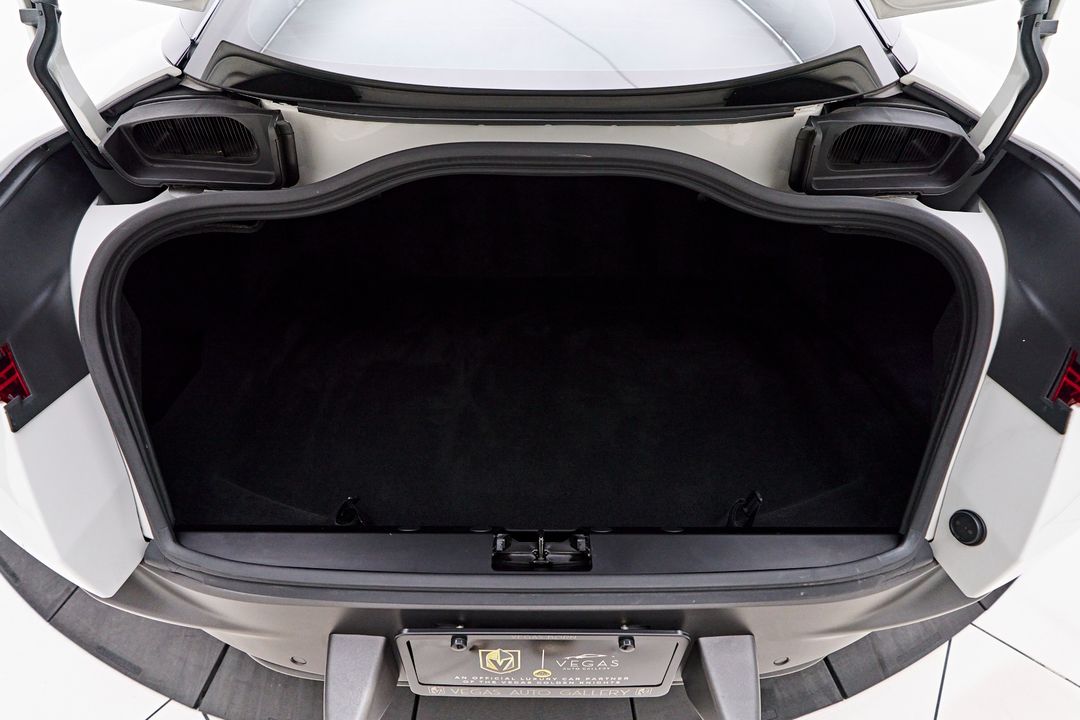 2019 Aston Martin DB11