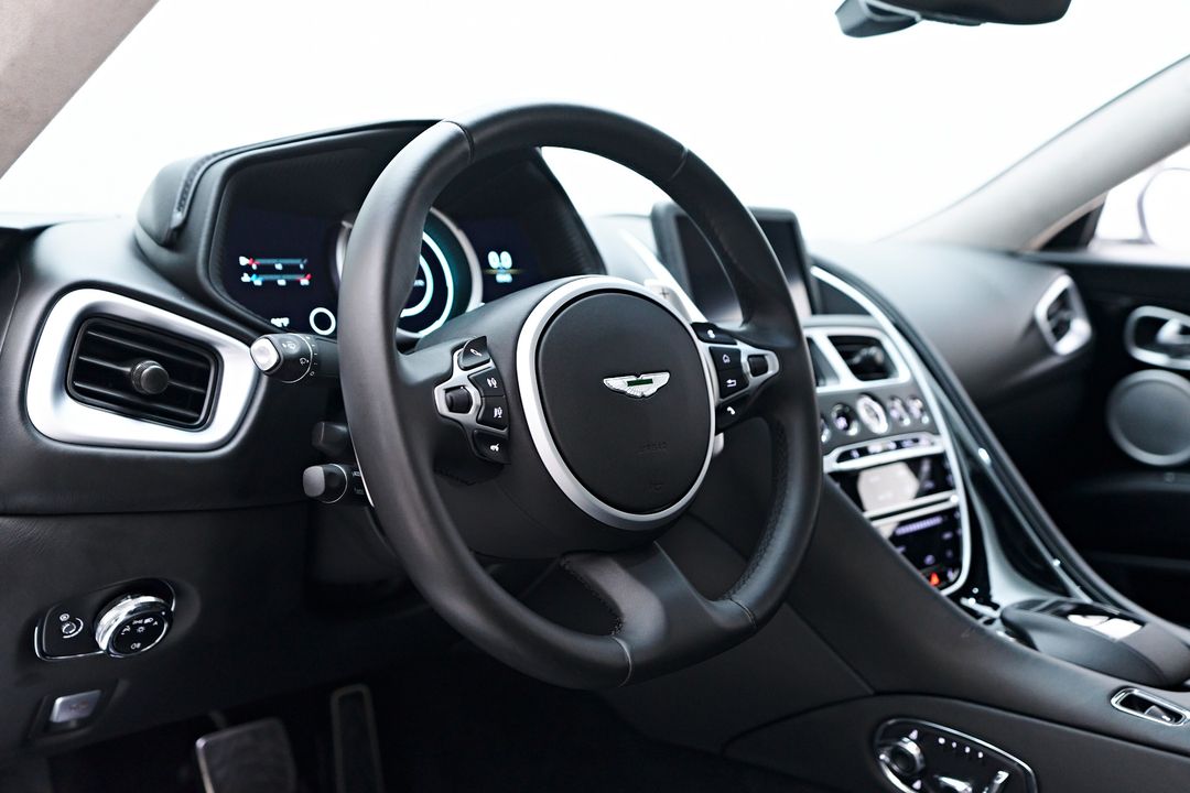 2019 Aston Martin DB11