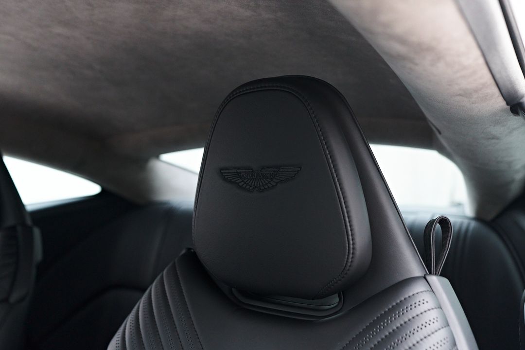 2019 Aston Martin DB11