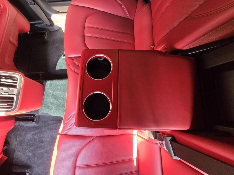 2022 Maserati Levante