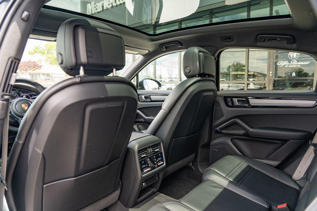 2023 Porsche Cayenne Coupe