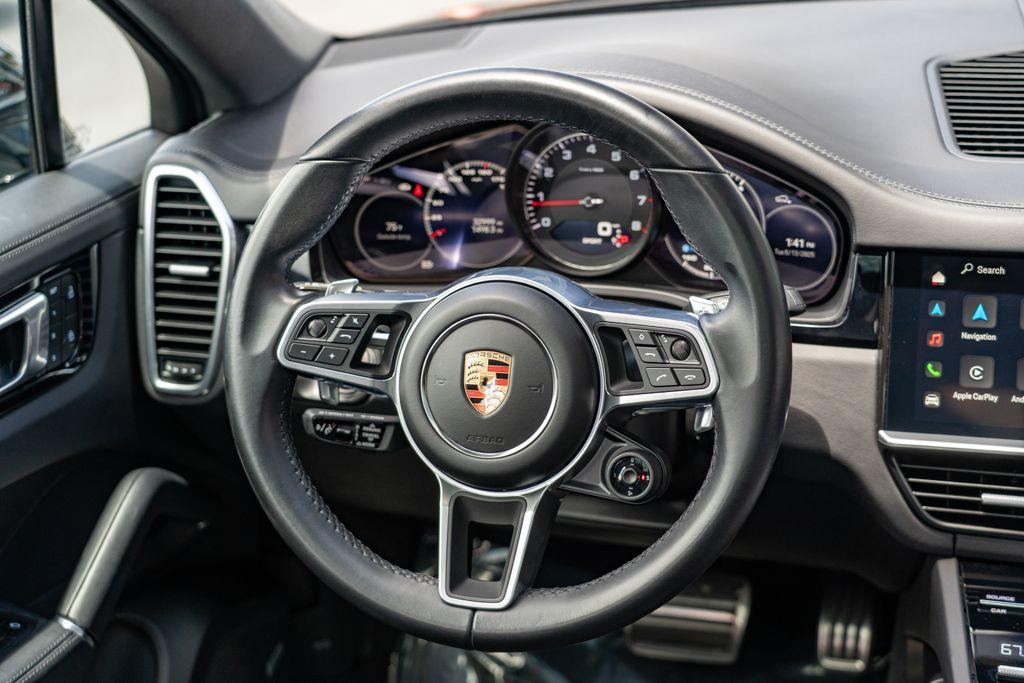 2023 Porsche Cayenne Coupe