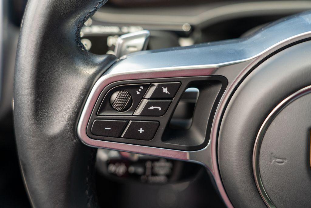 2023 Porsche Cayenne Coupe