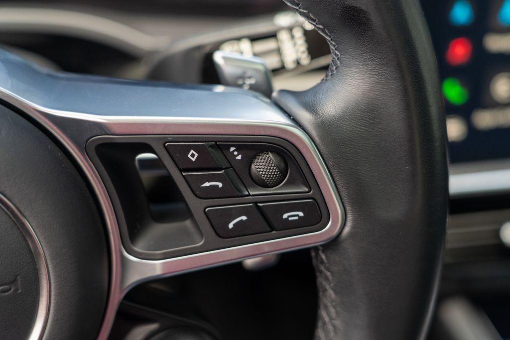 2023 Porsche Cayenne Coupe