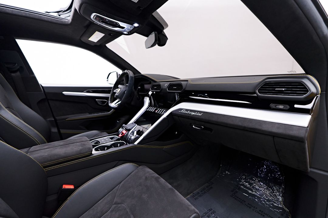 2021 Lamborghini Urus