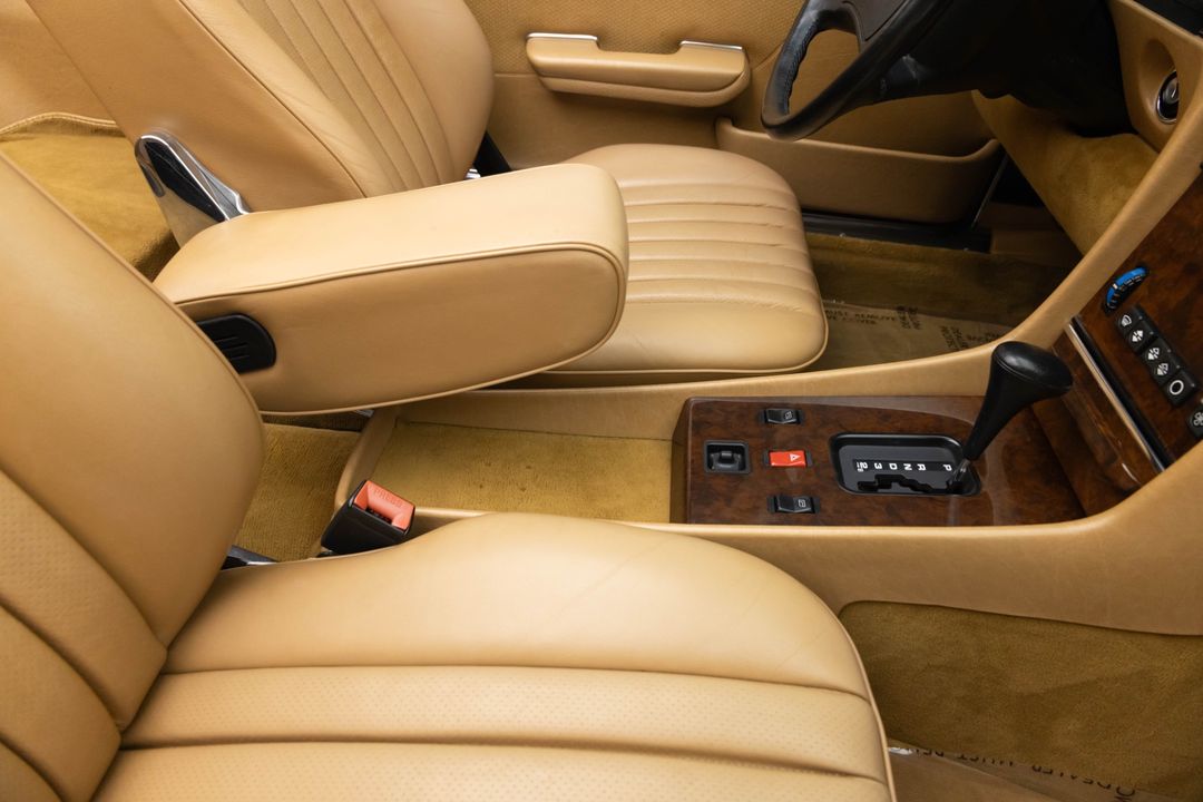 1987 Mercedes-Benz 560 SL