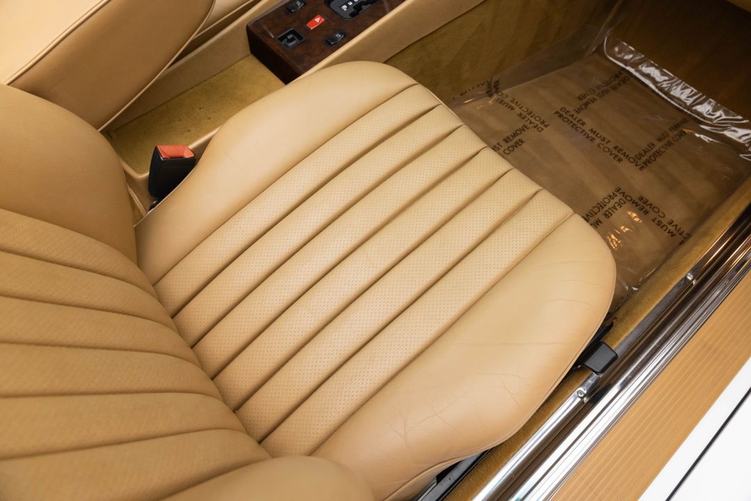 1987 Mercedes-Benz 560 SL