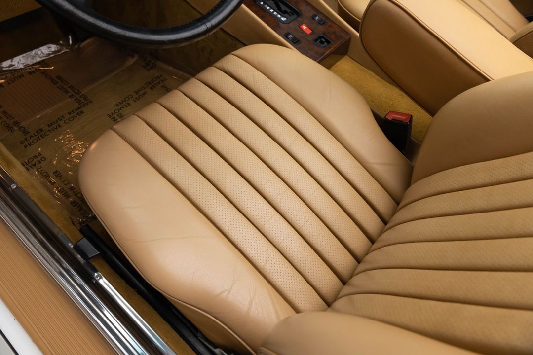 1987 Mercedes-Benz 560 SL