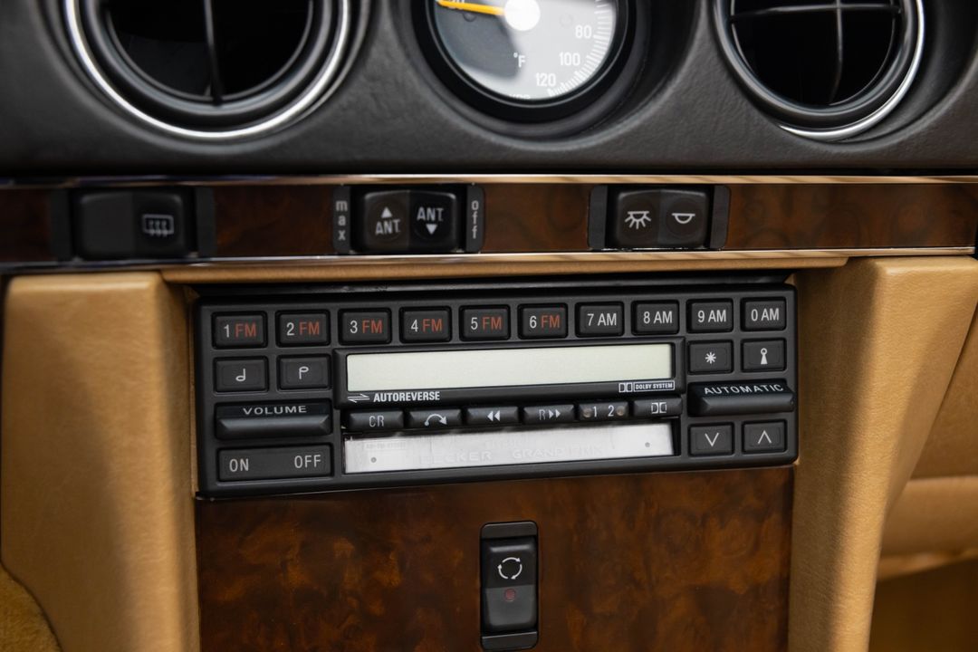 1987 Mercedes-Benz 560 SL