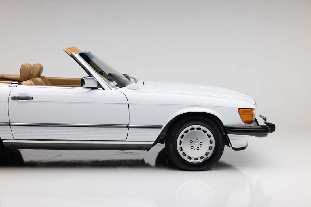 1987 Mercedes-Benz 560 SL