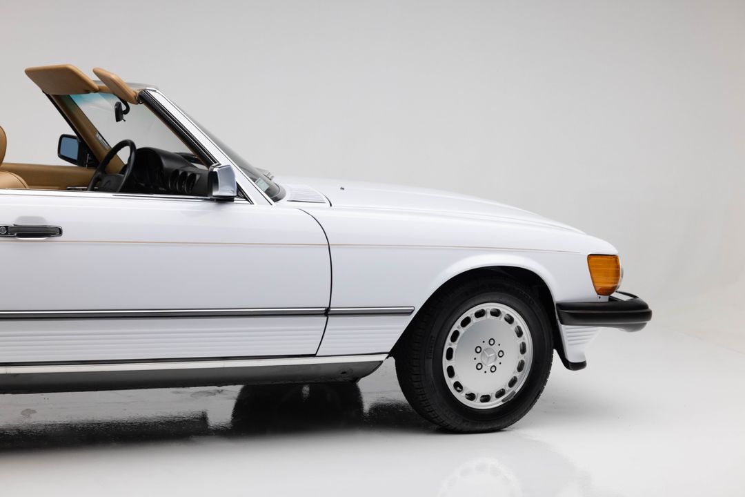 1987 Mercedes-Benz 560 SL