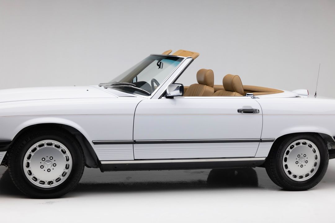 1987 Mercedes-Benz 560 SL