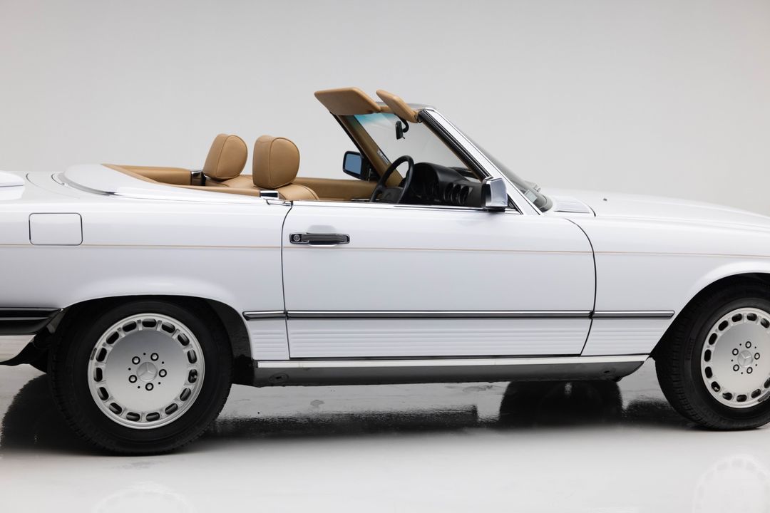 1987 Mercedes-Benz 560 SL