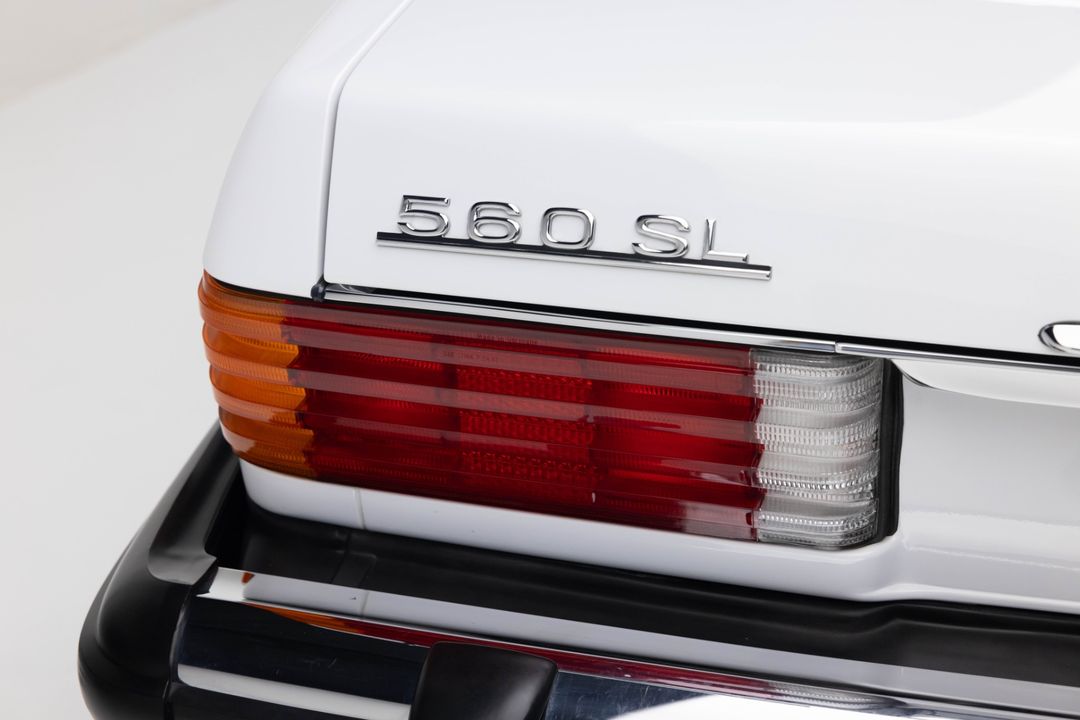 1987 Mercedes-Benz 560 SL