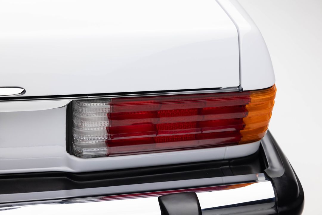 1987 Mercedes-Benz 560 SL