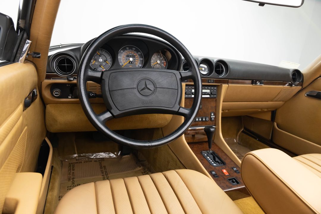 1987 Mercedes-Benz 560 SL