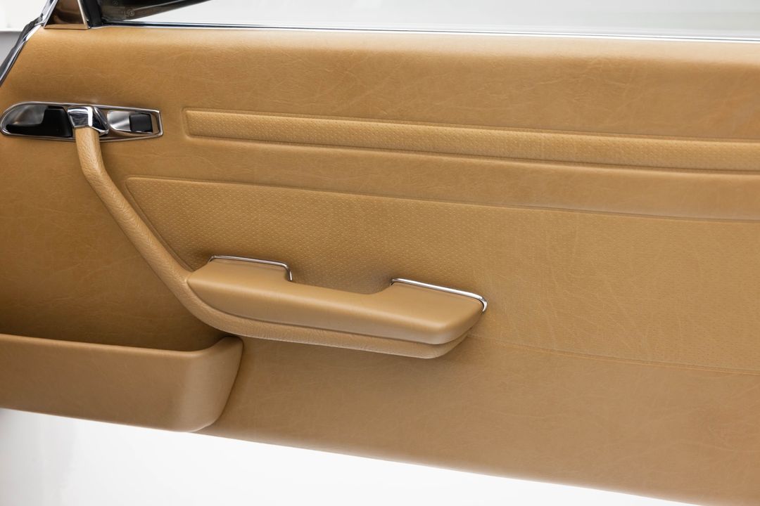 1987 Mercedes-Benz 560 SL