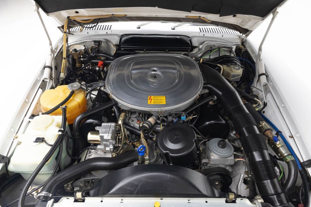 1987 Mercedes-Benz 560 SL