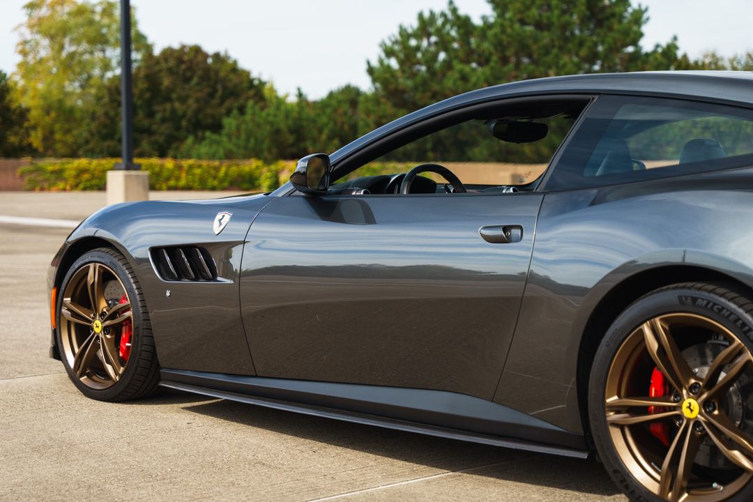 2017 FERRARI GTC4 LUSSO