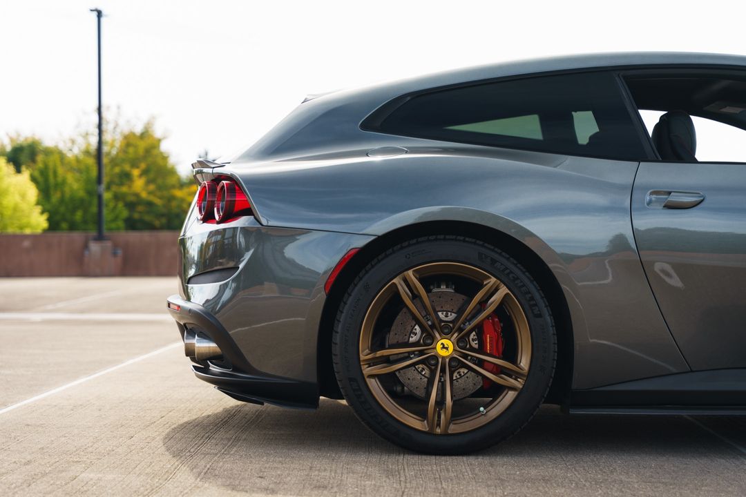 2017 FERRARI GTC4 LUSSO