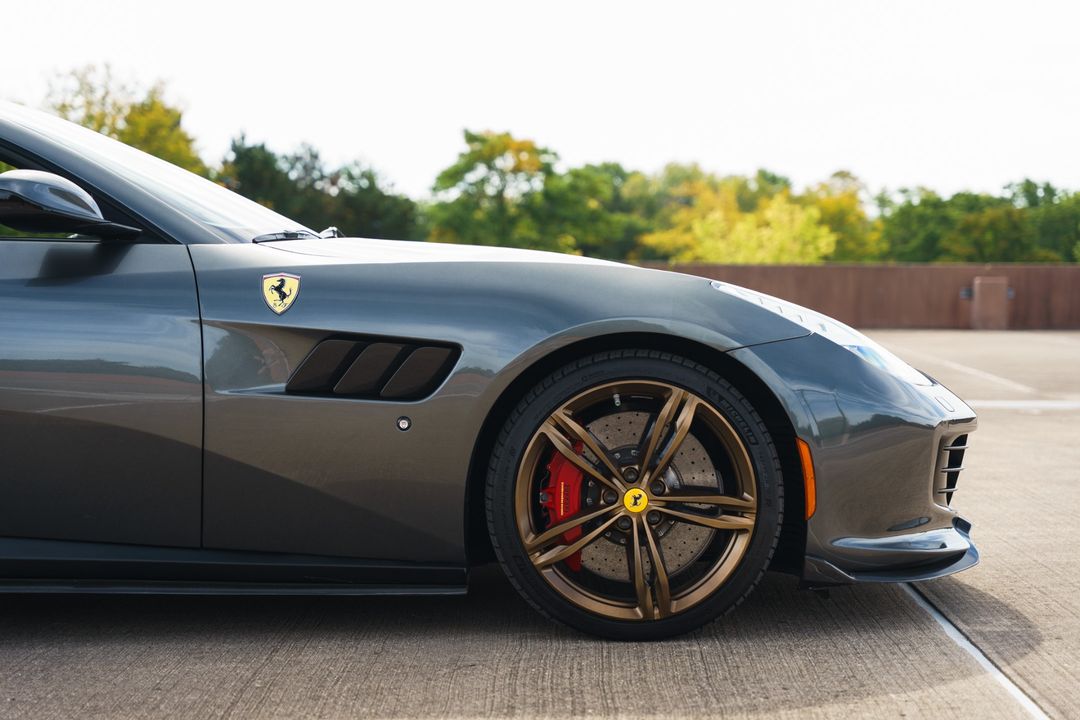 2017 FERRARI GTC4 LUSSO
