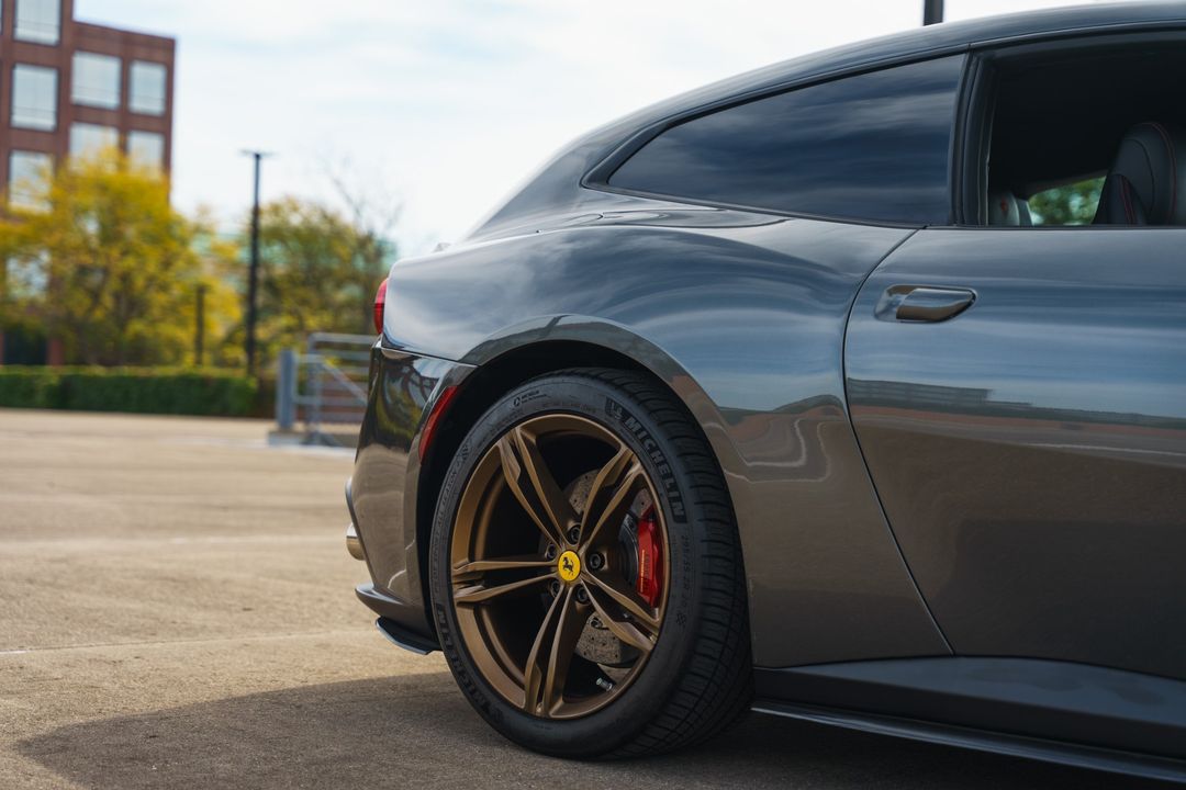 2017 FERRARI GTC4 LUSSO