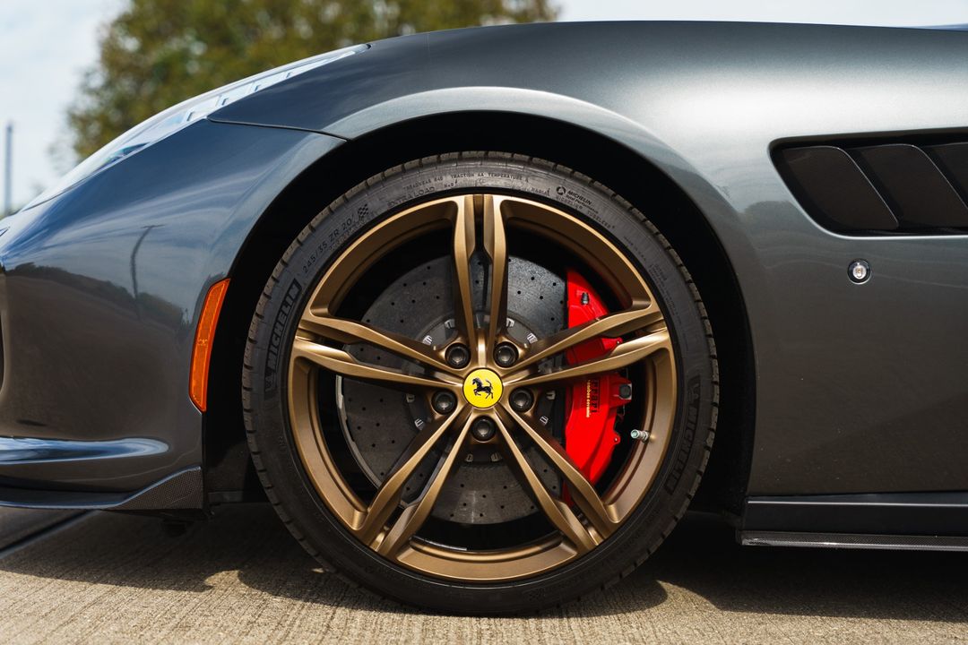 2017 FERRARI GTC4 LUSSO