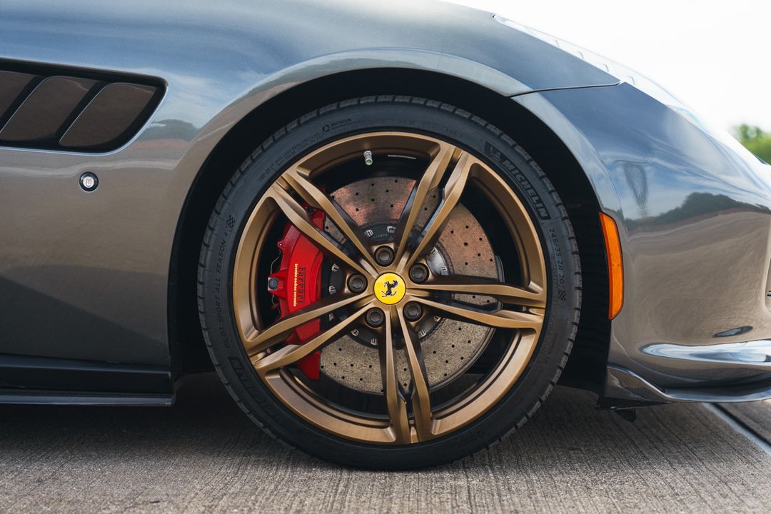 2017 FERRARI GTC4 LUSSO