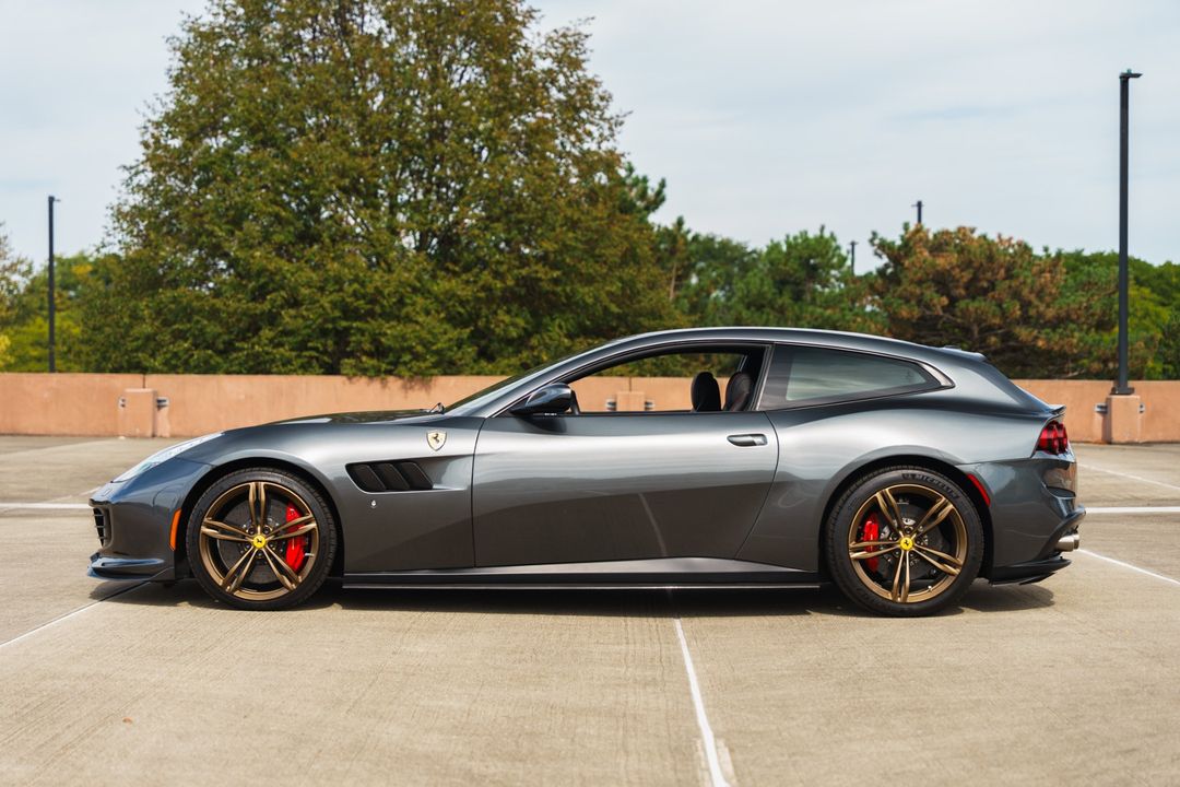2017 FERRARI GTC4 LUSSO