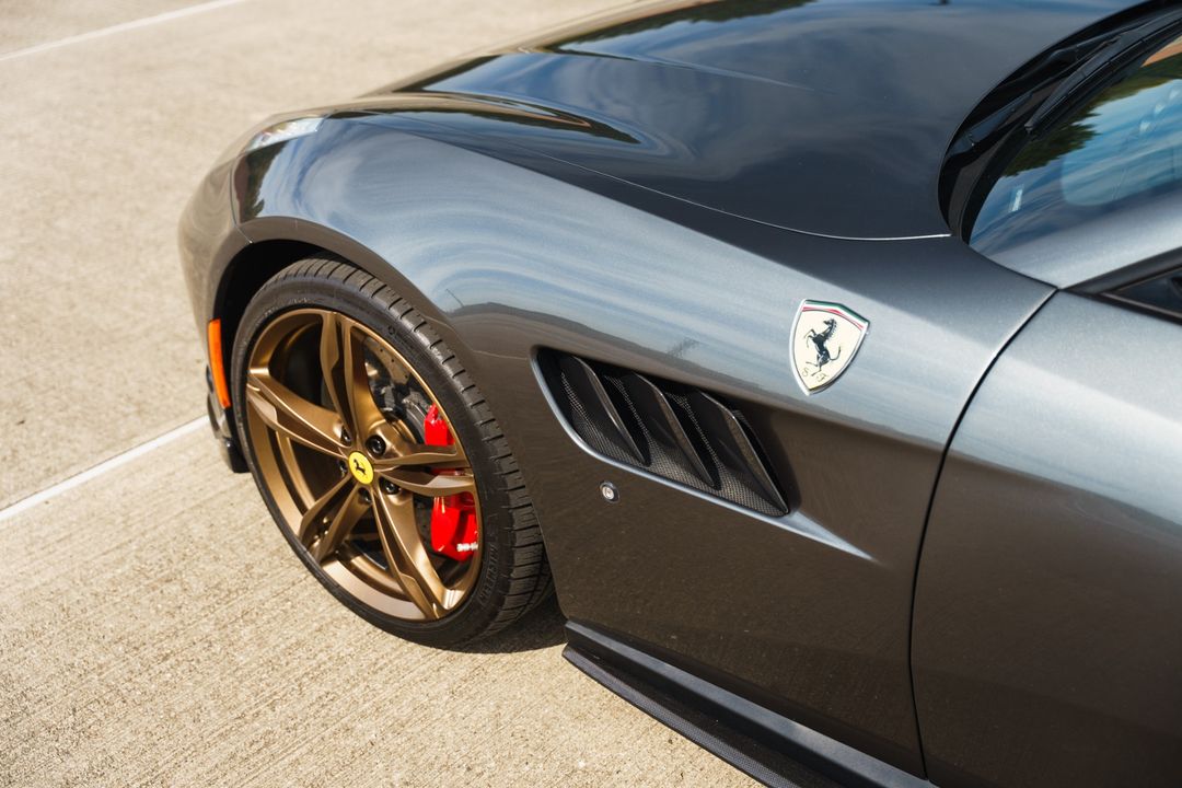 2017 FERRARI GTC4 LUSSO