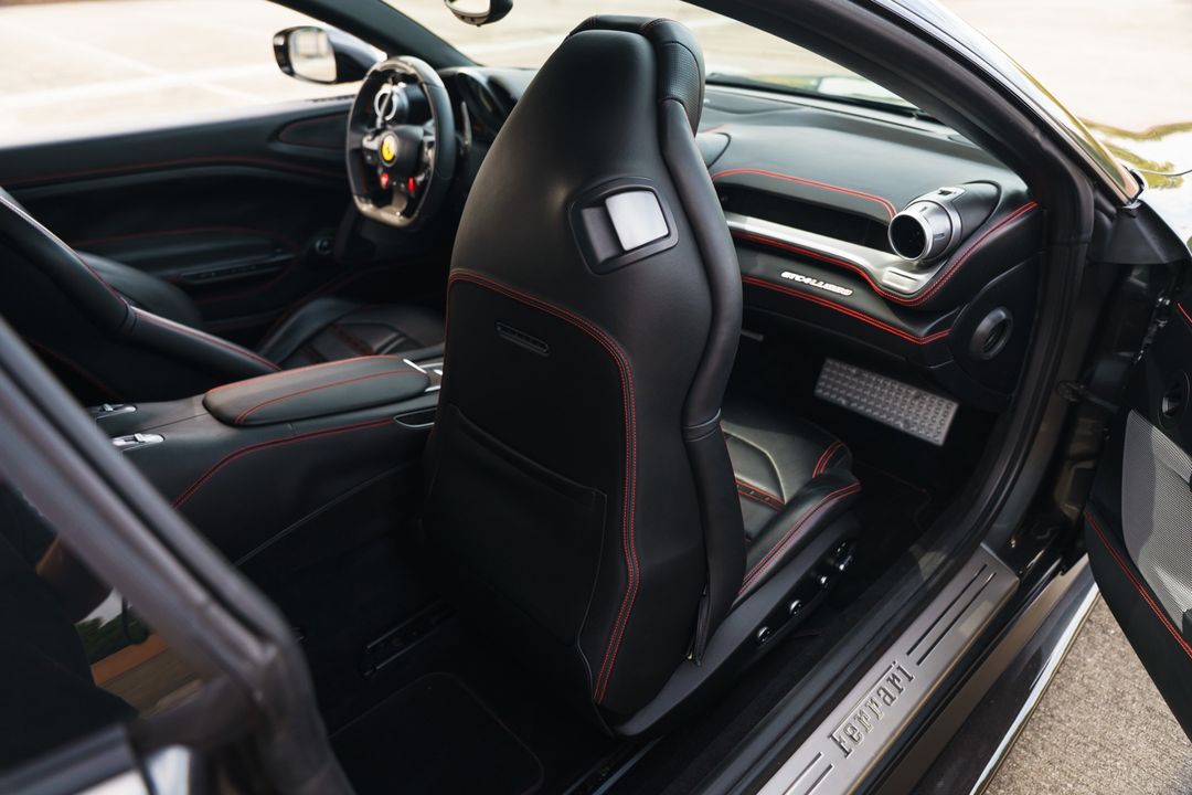 2017 FERRARI GTC4 LUSSO