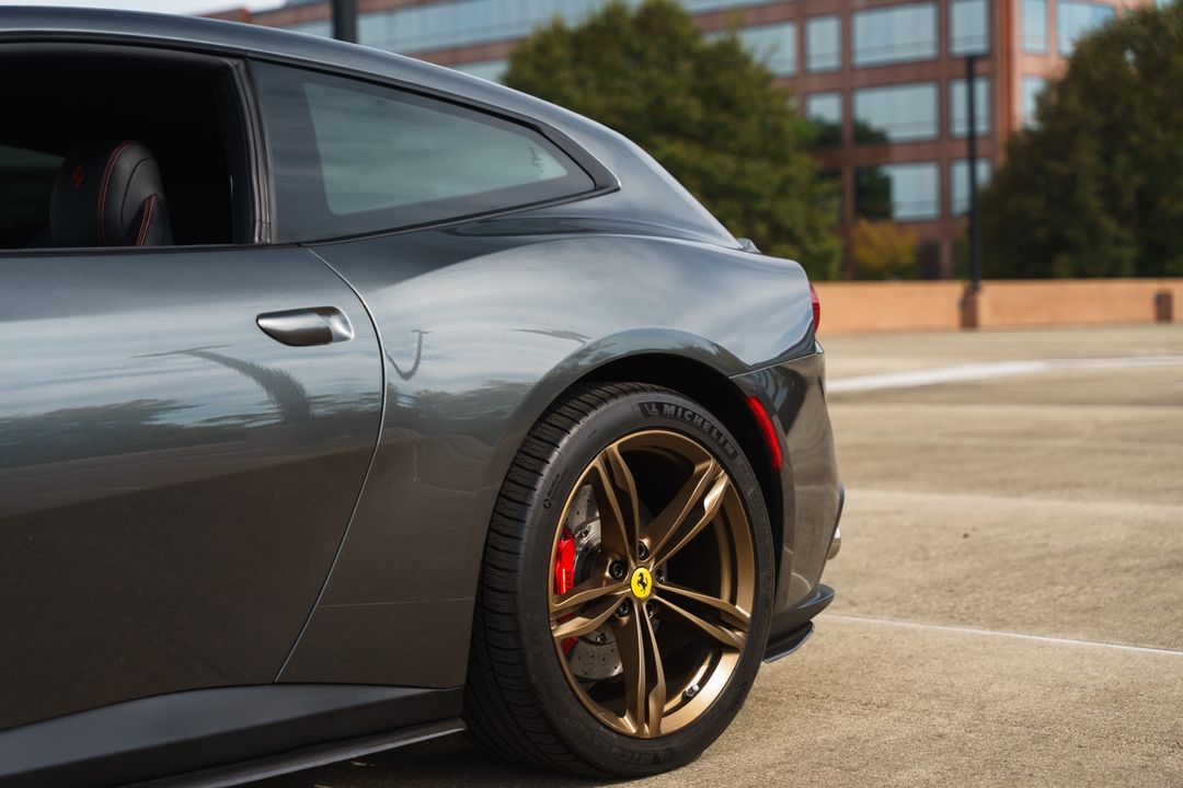 2017 FERRARI GTC4 LUSSO