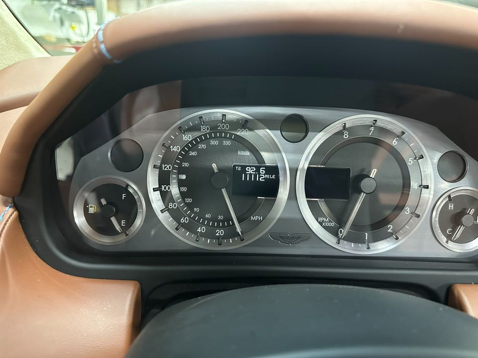 2010 Aston Martin V8 Vantage Roadster