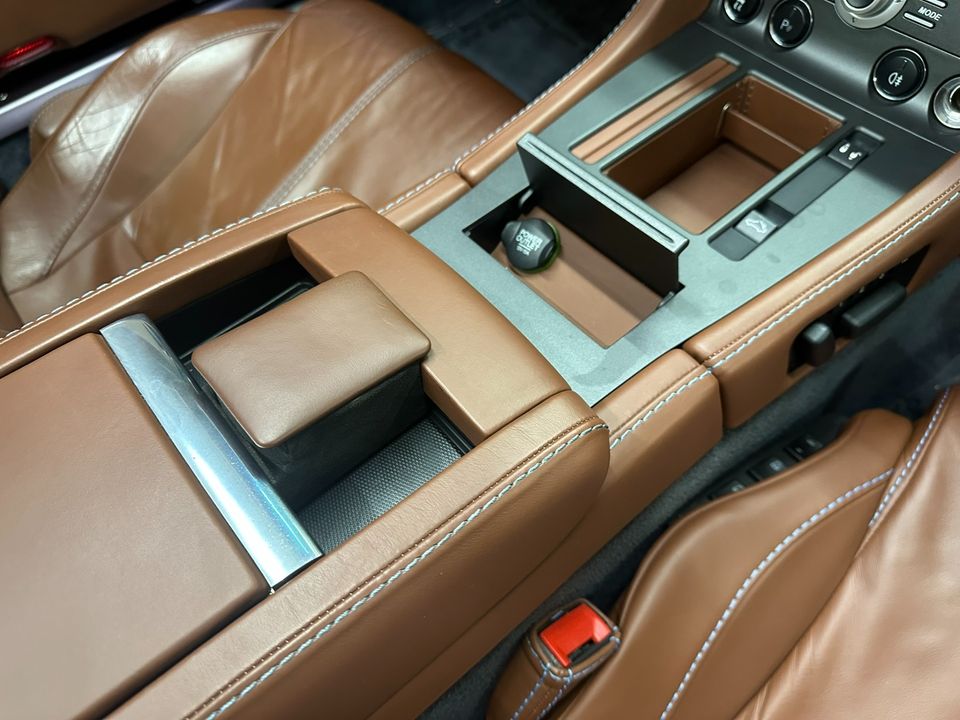 2010 Aston Martin V8 Vantage Roadster
