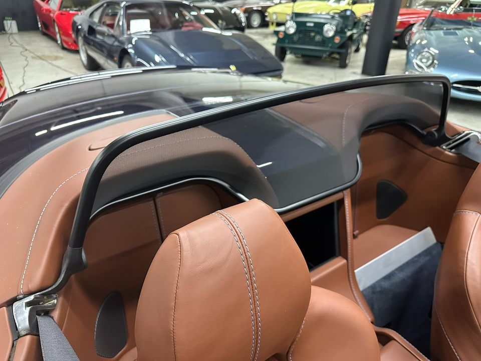 2010 Aston Martin V8 Vantage Roadster