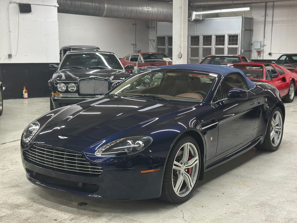 2010 Aston Martin V8 Vantage Roadster
