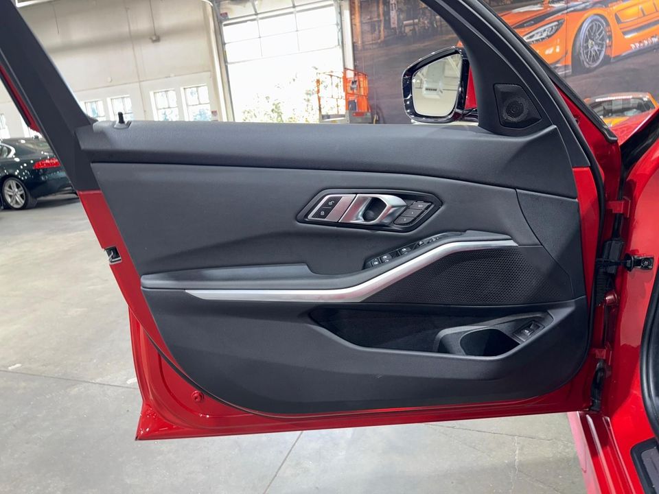 2019 BMW 330i xDrive