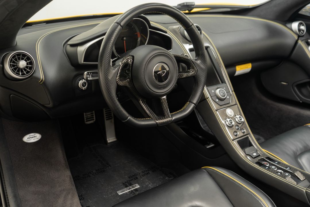 2015 McLaren 650S