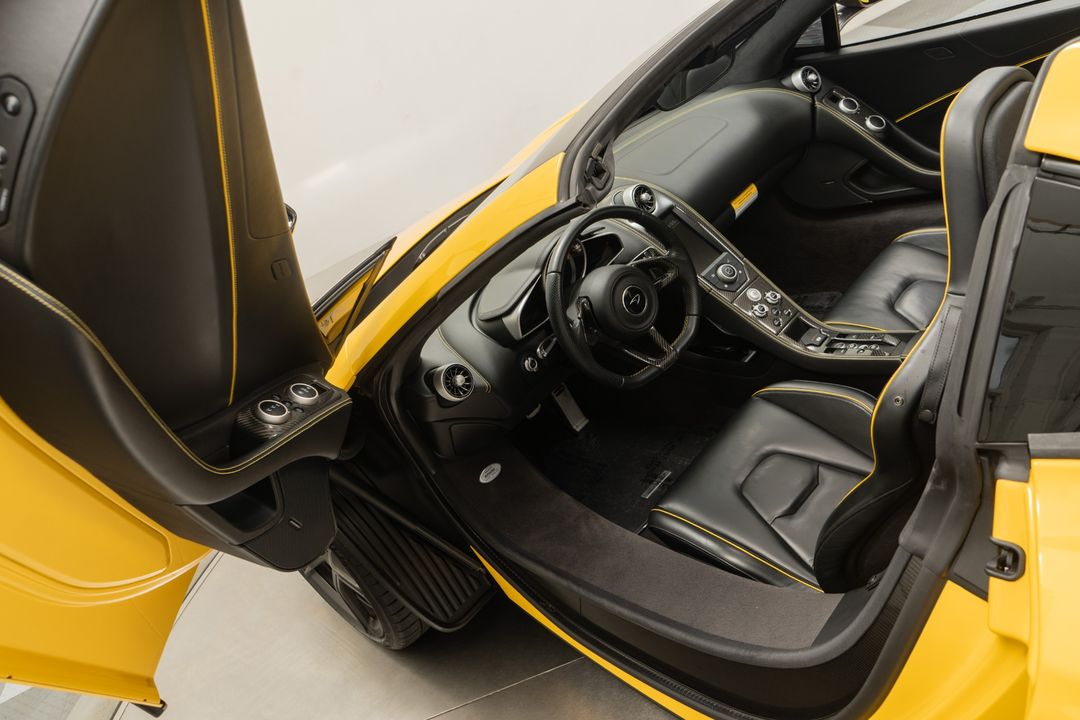 2015 McLaren 650S