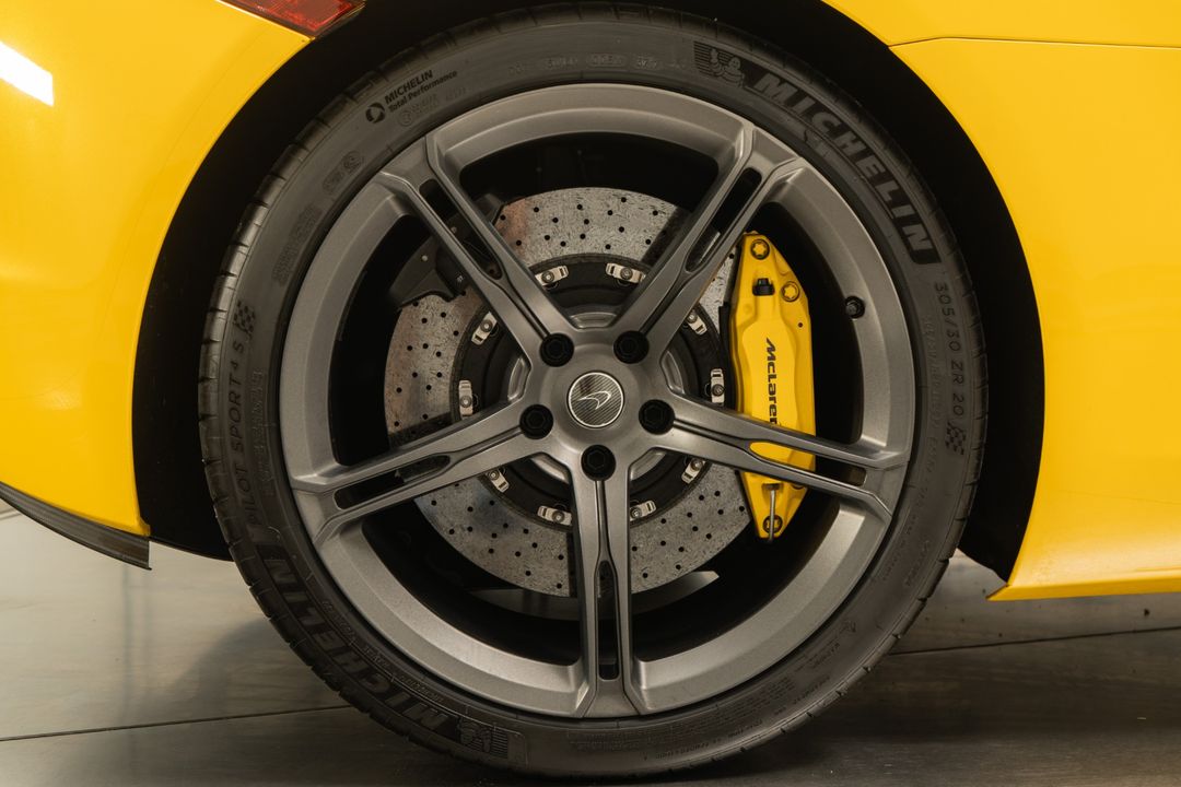 2015 McLaren 650S