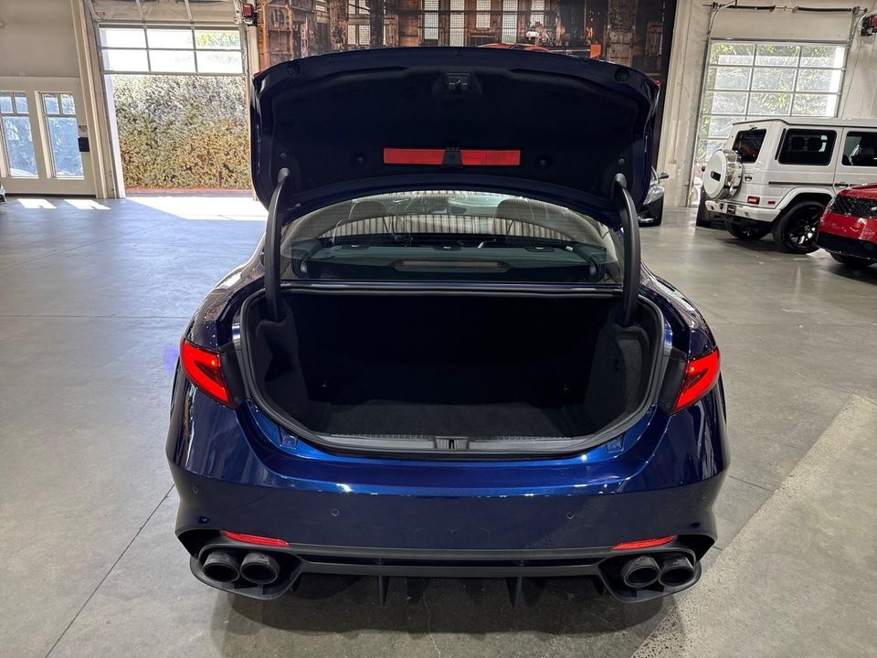 2017 Alfa Romeo Giulia Quadrifoglio
