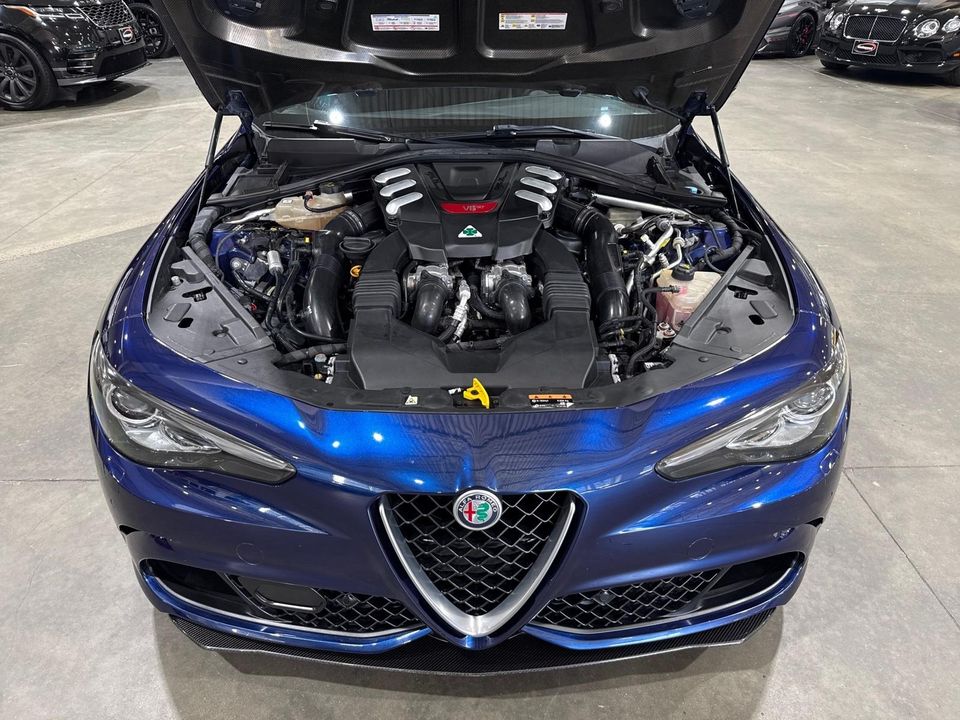 2017 Alfa Romeo Giulia Quadrifoglio