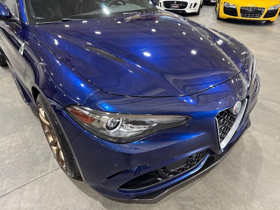 2017 Alfa Romeo Giulia Quadrifoglio