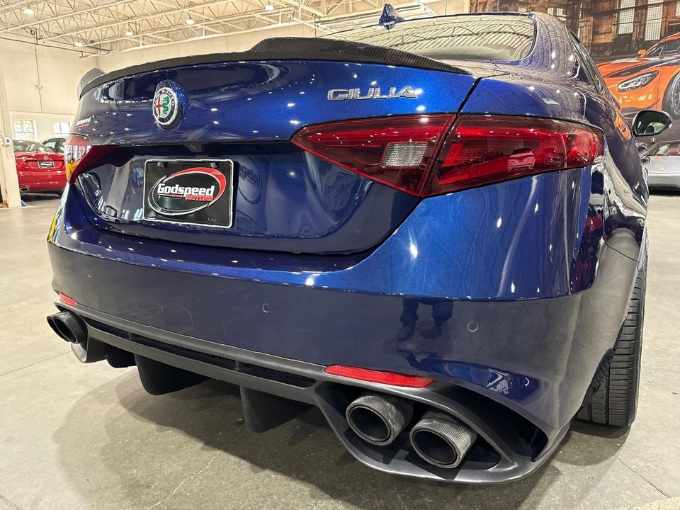 2017 Alfa Romeo Giulia Quadrifoglio