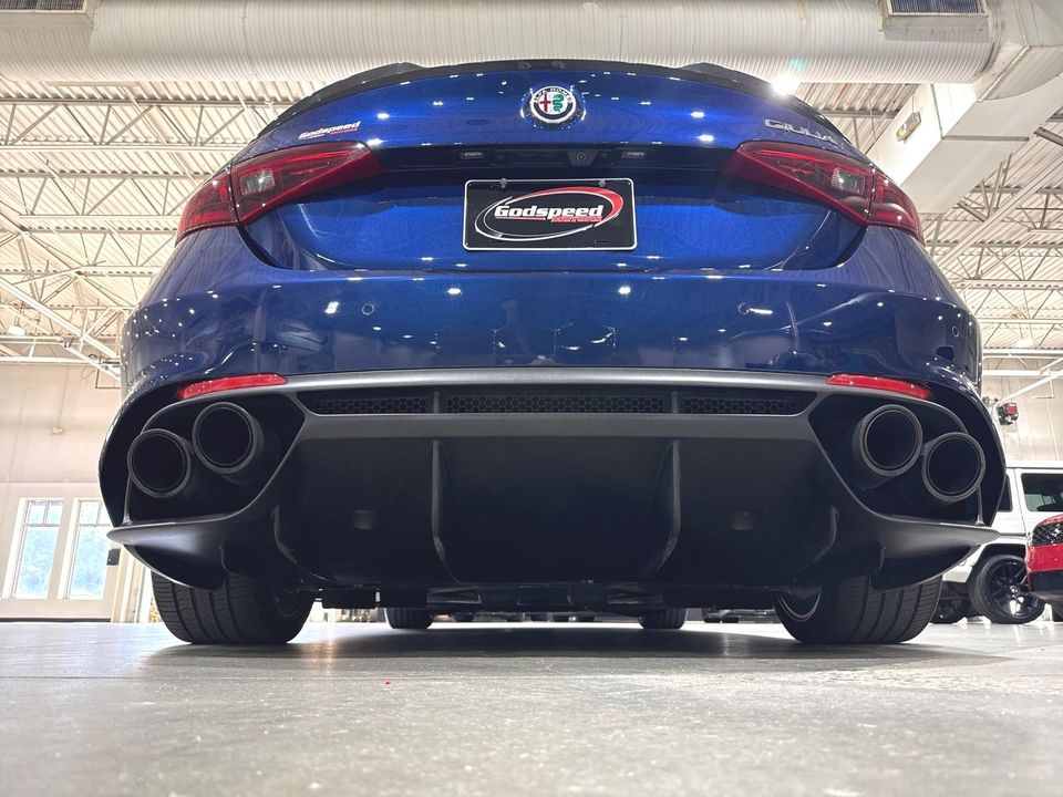 2017 Alfa Romeo Giulia Quadrifoglio