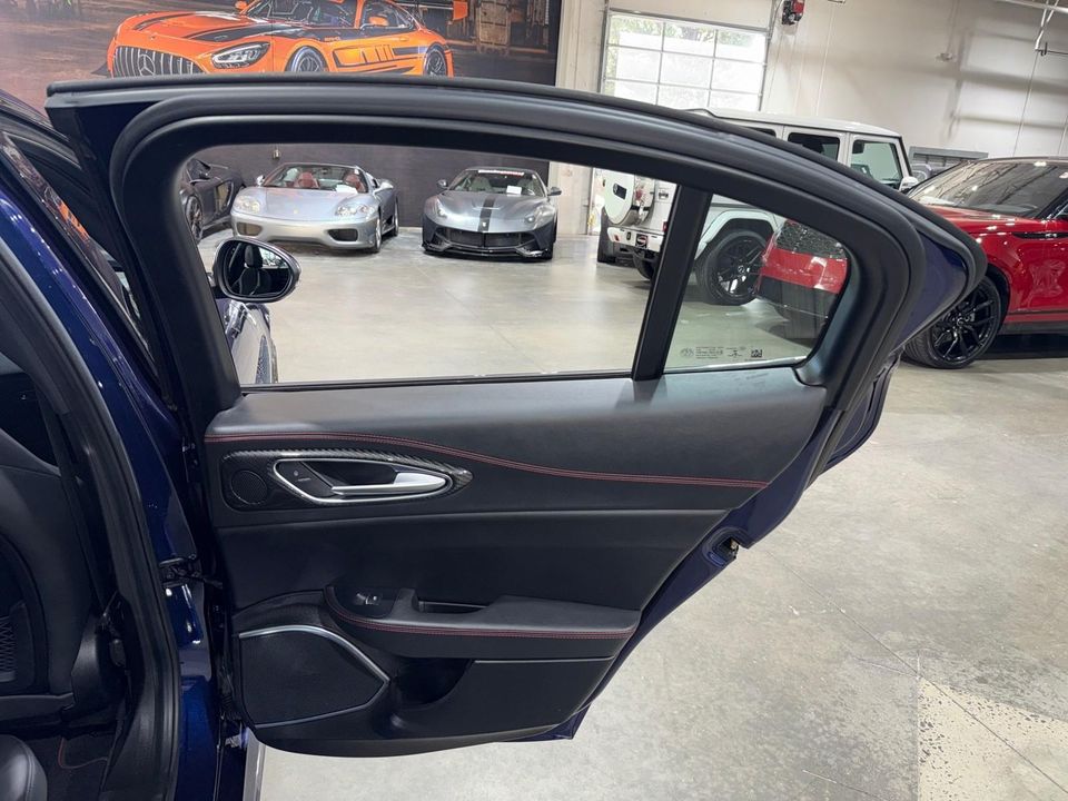 2017 Alfa Romeo Giulia Quadrifoglio
