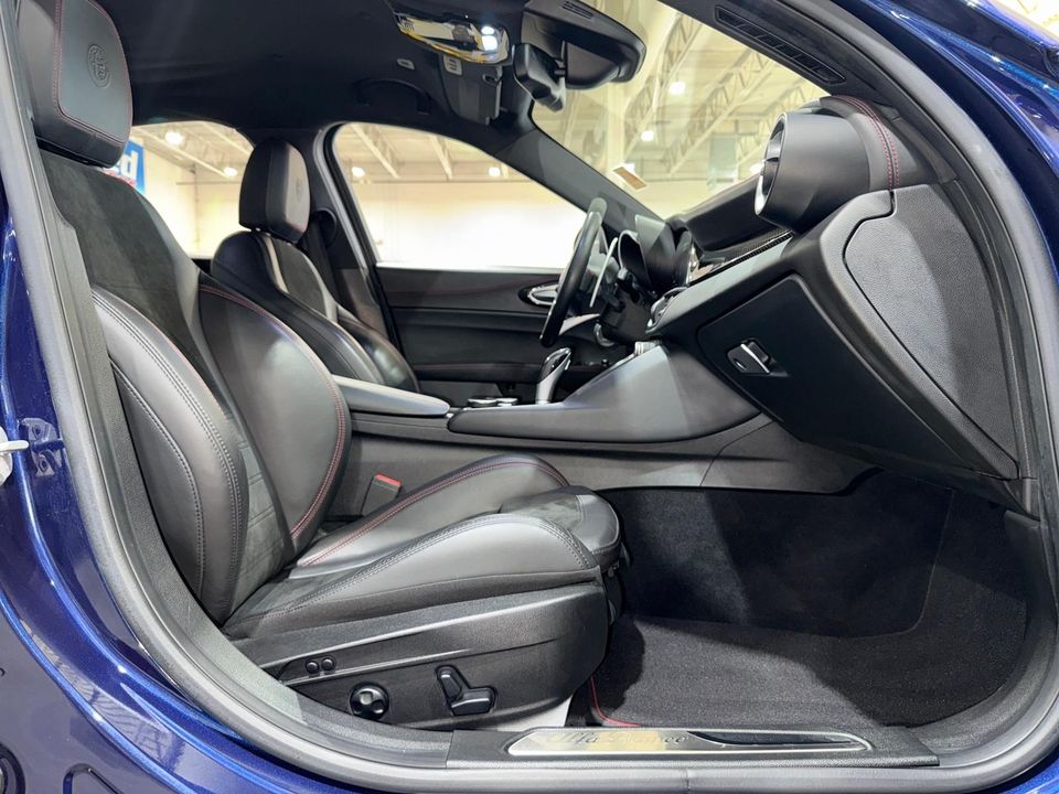 2017 Alfa Romeo Giulia Quadrifoglio
