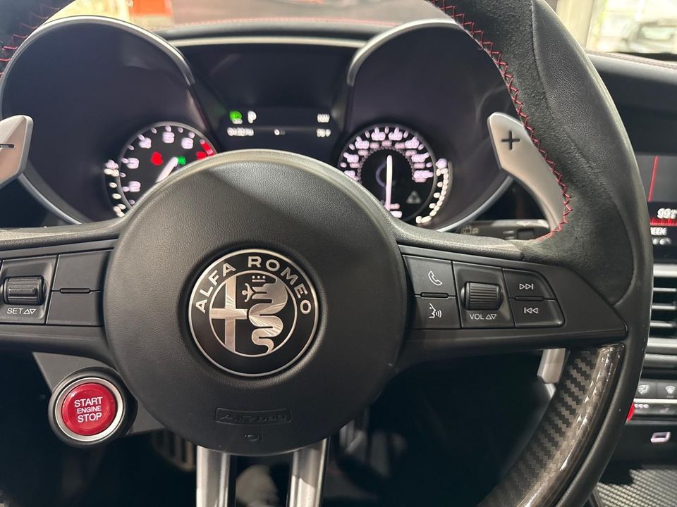 2017 Alfa Romeo Giulia Quadrifoglio